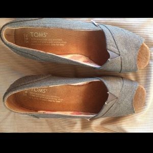 TOMS wedge Michelle peep toe heels